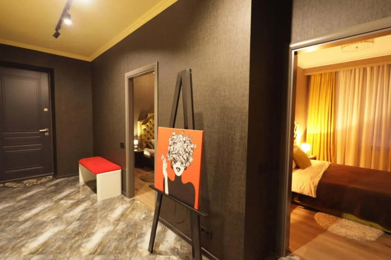 Apartments Lux In City Center Lviv